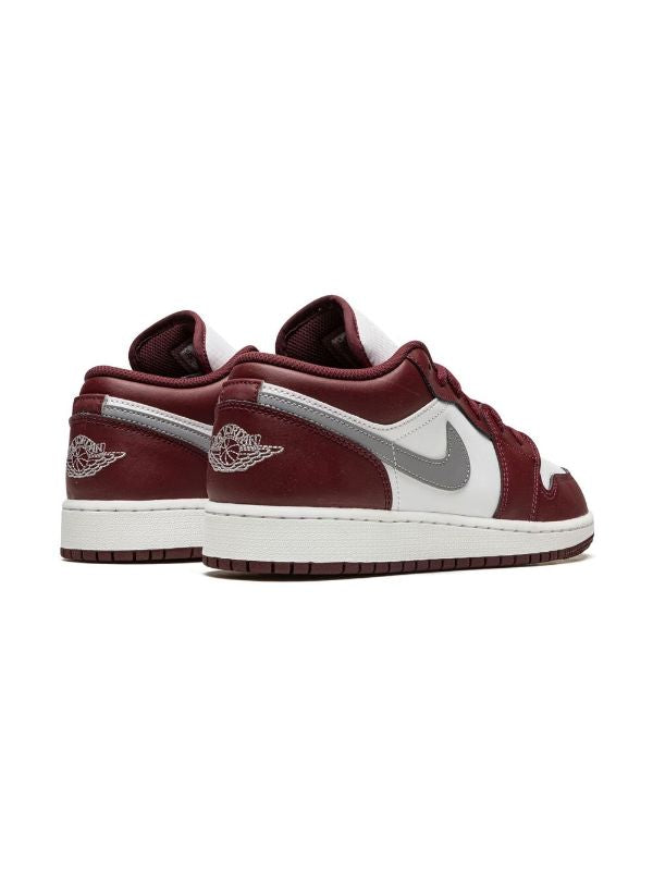AIR JORDAN 1 LOW "Bordeaux" sneakers