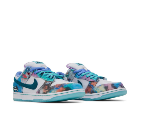 Futura Laboratories x Dunk low SB "Bleached Aqua"