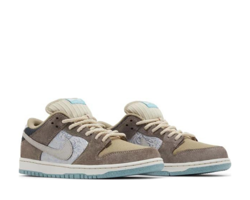 Nike SB Dunk Low "Big Money Savings"