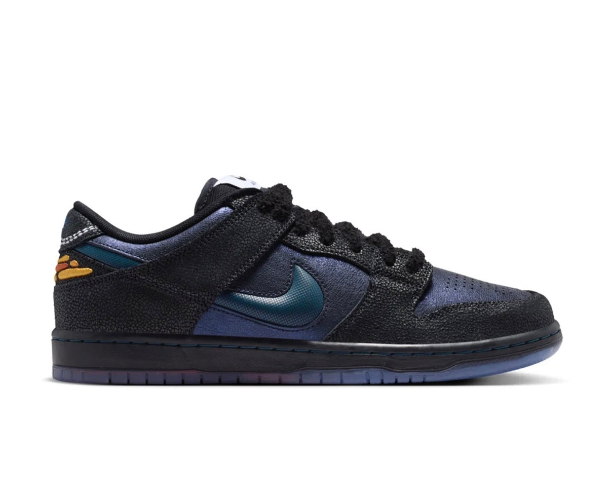 SB Dunk Low  Nike x Bluetile
Pitch Blue and Black