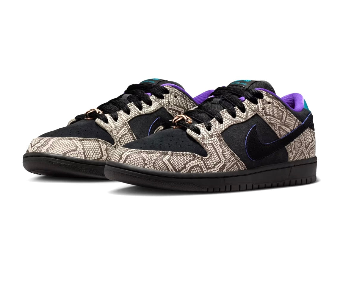 Nike SB Dunk Low x Dashawn Jordan
Bright Spruce