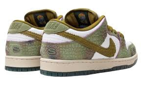 Nike SB Dunk  Low Alex S "Chamelleons"