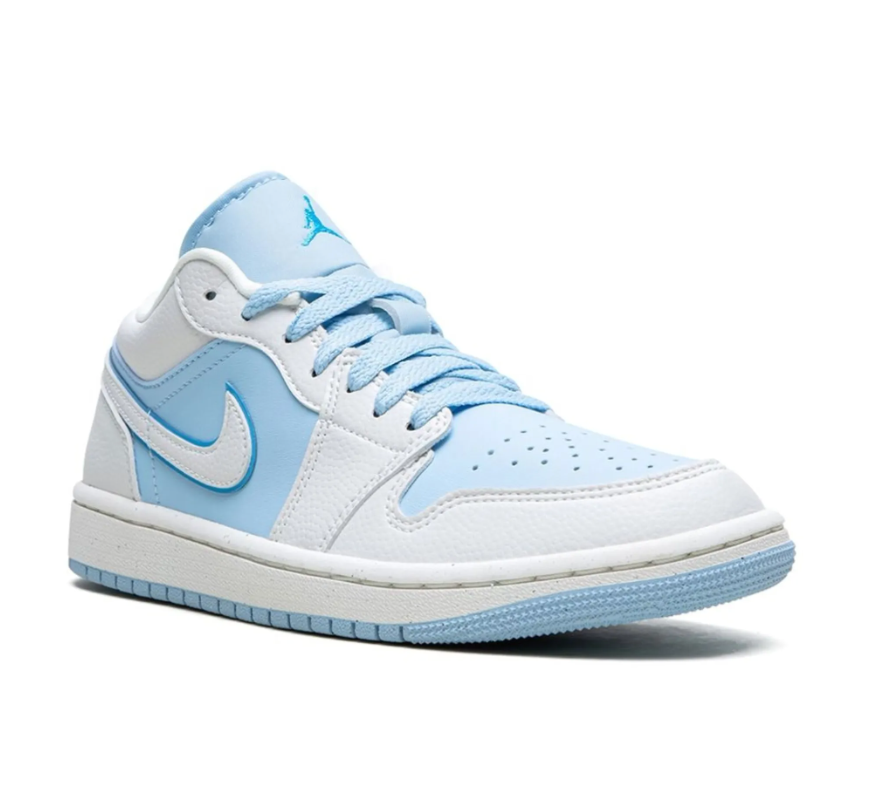 Air Jordan 1 Low SE "Ice Blue